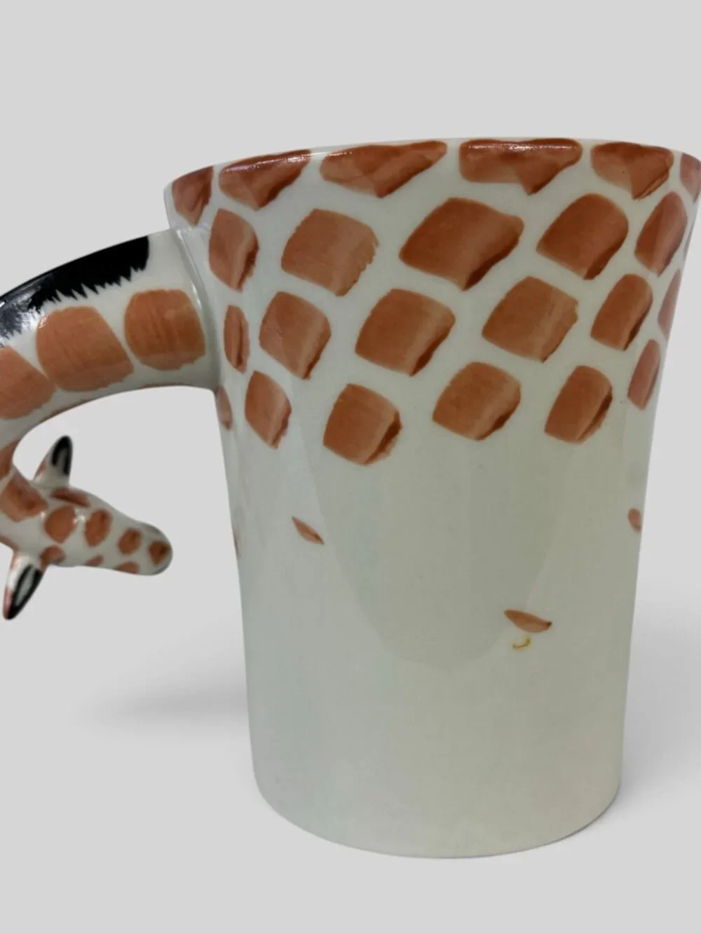 Pier 1 Giraffe Mugs Set of 2 Hand Painted Stoneware 16 oz